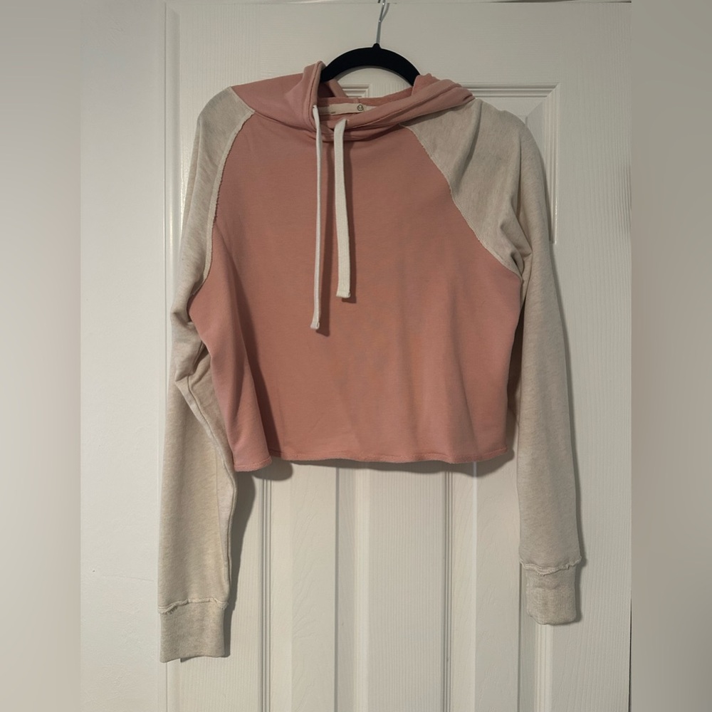 Tasc Cropped Sweatshirt